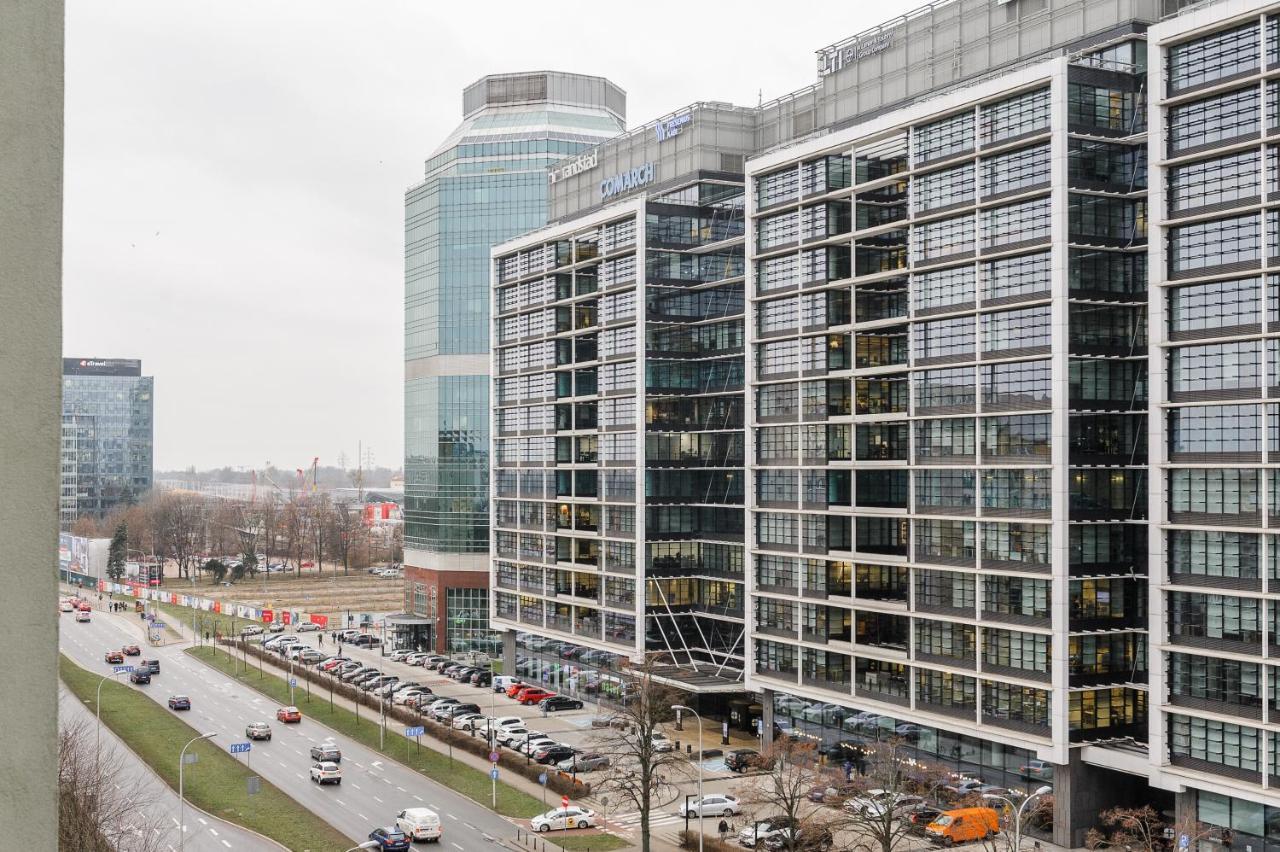 Lumina Spacious Apartment Near The Railway Station Varşovia Exterior foto